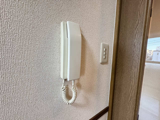 インターホン