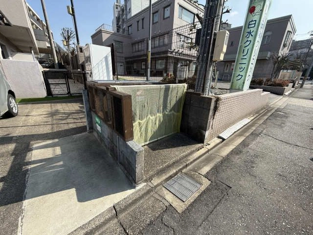 ごみ置き場