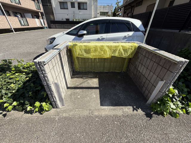 ごみ置き場