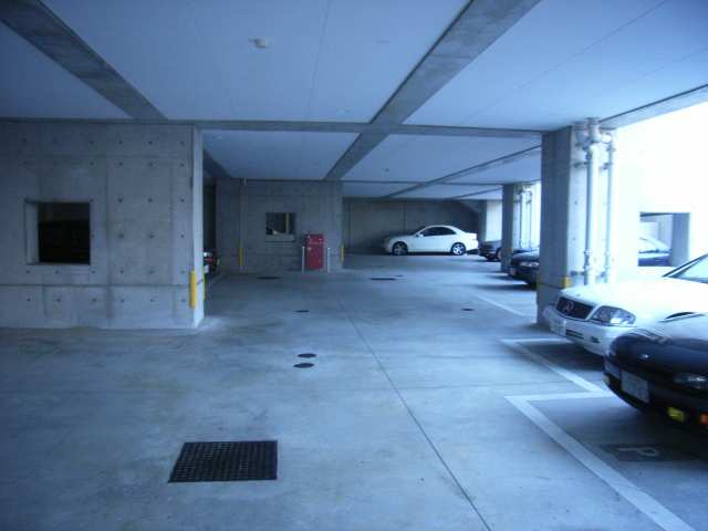 石川橋セブン　リバーサイド棟 3階 駐車場（屋内）