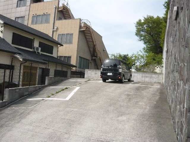 平面駐車場
