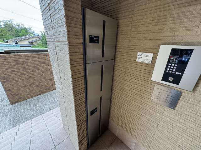 宅配ボックス