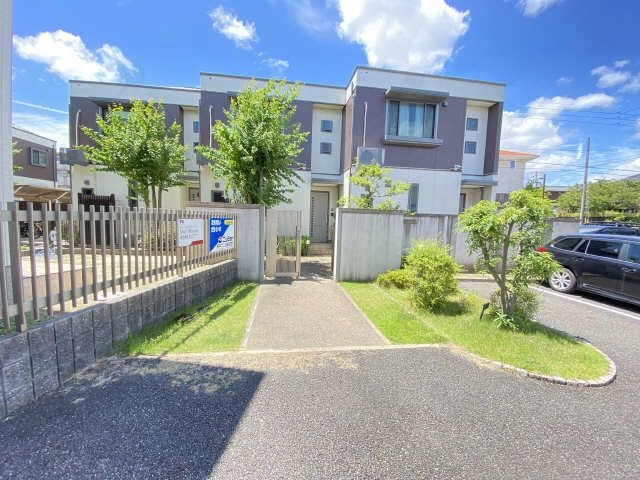 サブエントランス