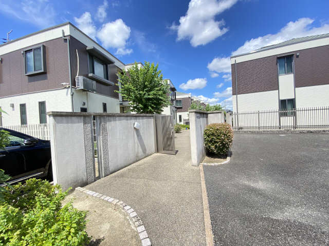 サブエントランス