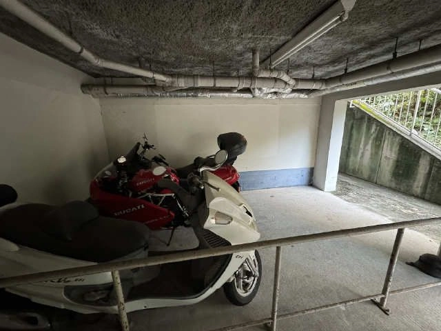 バイク置場