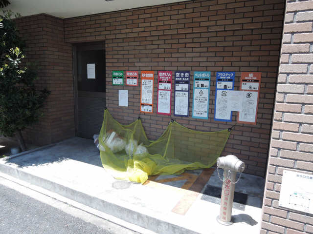 ゴミ置き場