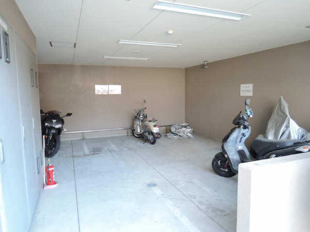 バイク置場