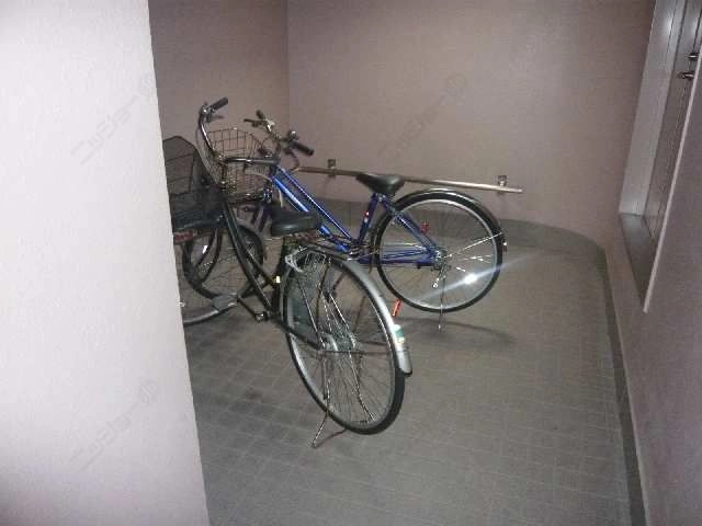 エントランス内駐輪場