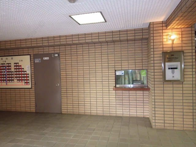 エントランスホール