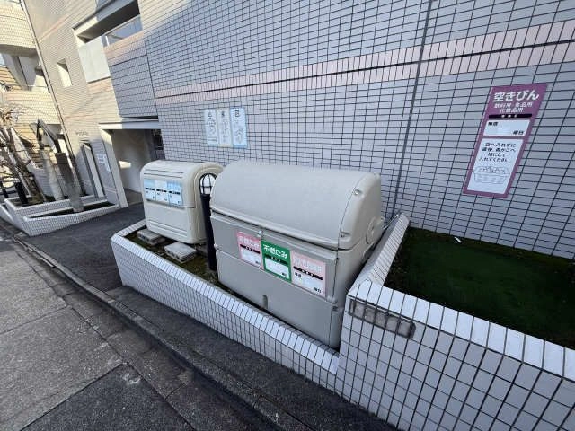ごみボックス