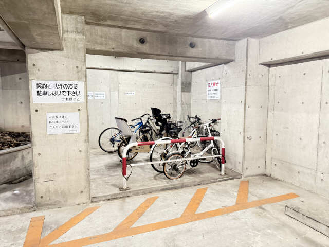 駐輪場