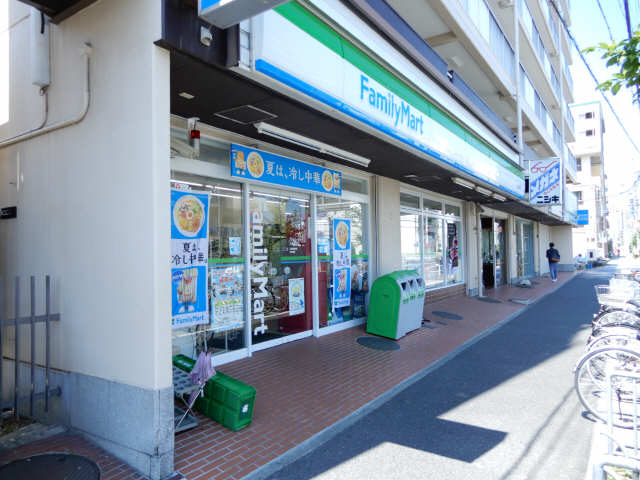 ファミリーマート