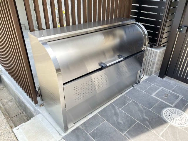 ゴミ収集ボックス