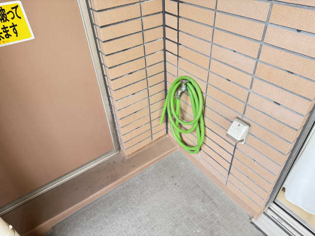 ベランダ散水栓