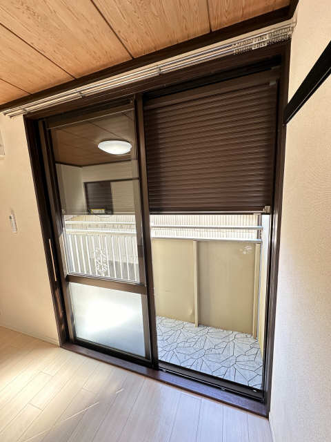 シャッター雨戸