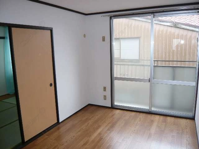 室内（1室洋室改装）