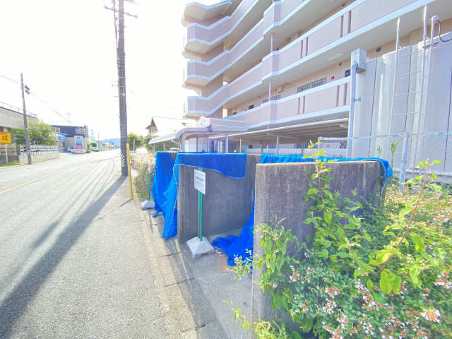敷地内ゴミ箱
