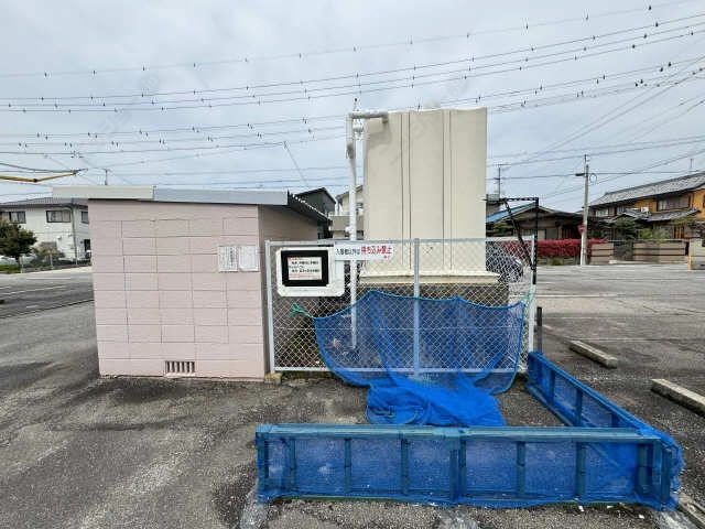 敷地内ゴミ捨て場