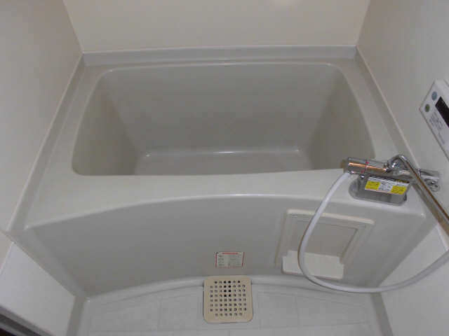 メゾンエクセル 1階 浴室