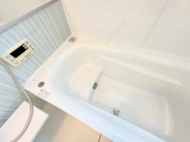 浴室プッシュ水栓