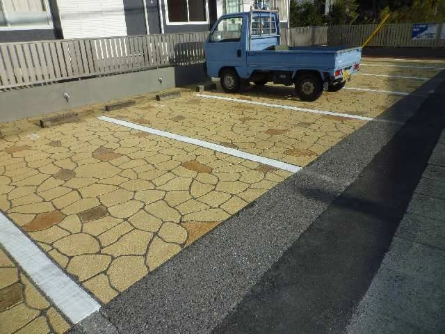 南側駐車場
