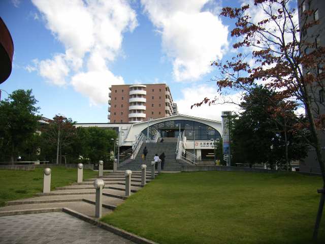 桜路 2階 駅