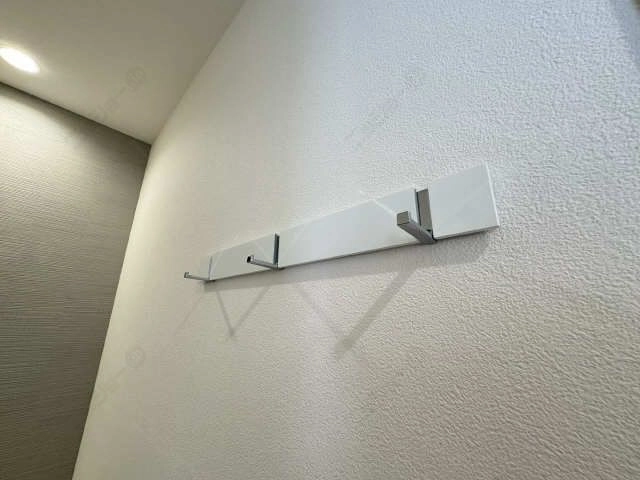 玄関折りたたみ式フック