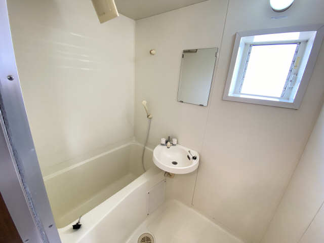 エステート松崎Ｄ 2階 浴室