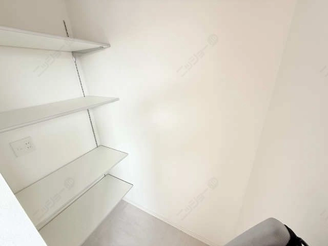 テレビ裏背面収納