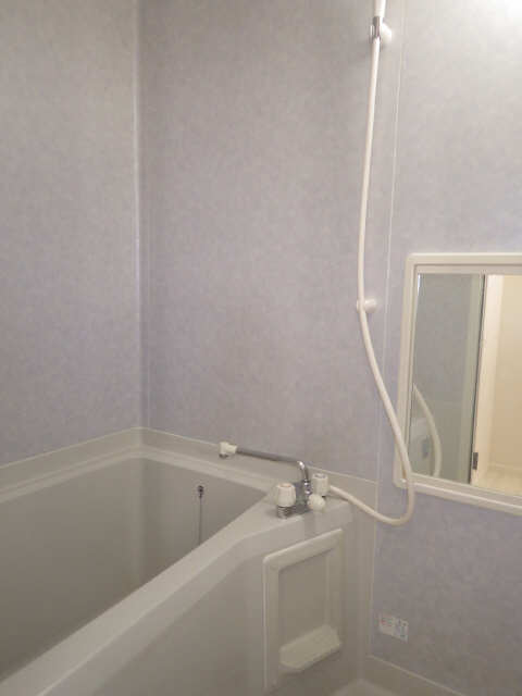 デンパ－クヒルズＡ 2階 浴室