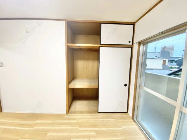 収納（南洋間）