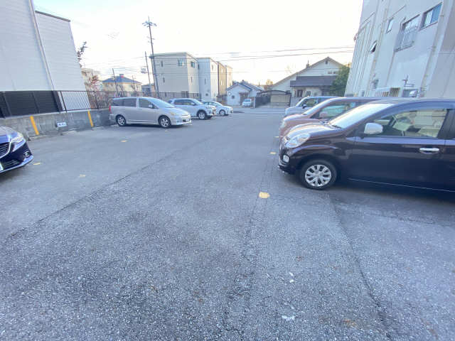 敷地外駐車場
