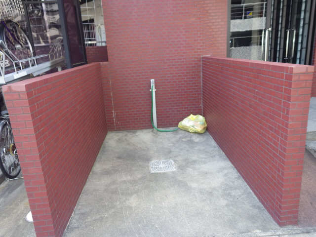 ゴミ捨て場