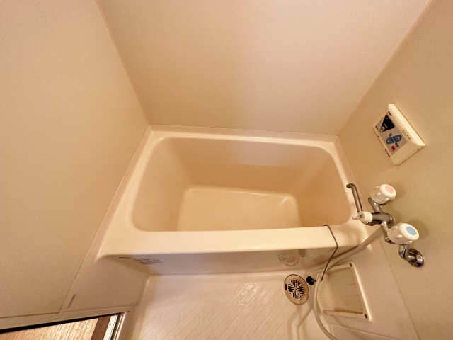 ピュアビル 4階 浴槽