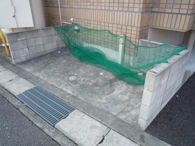 ゴミステーション