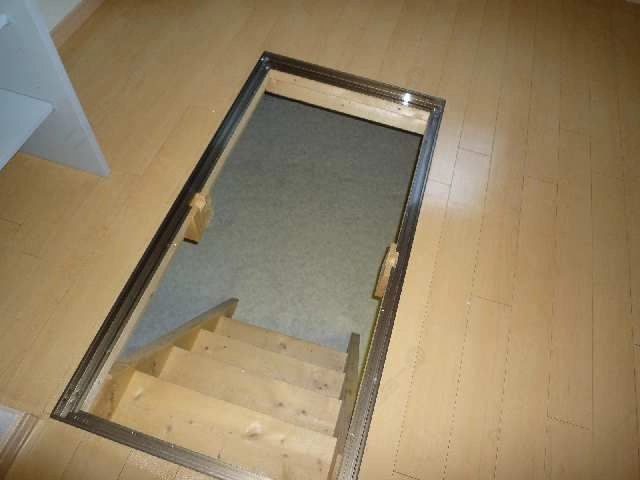 床下収納庫