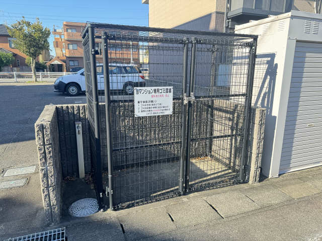 ゴミ置き場