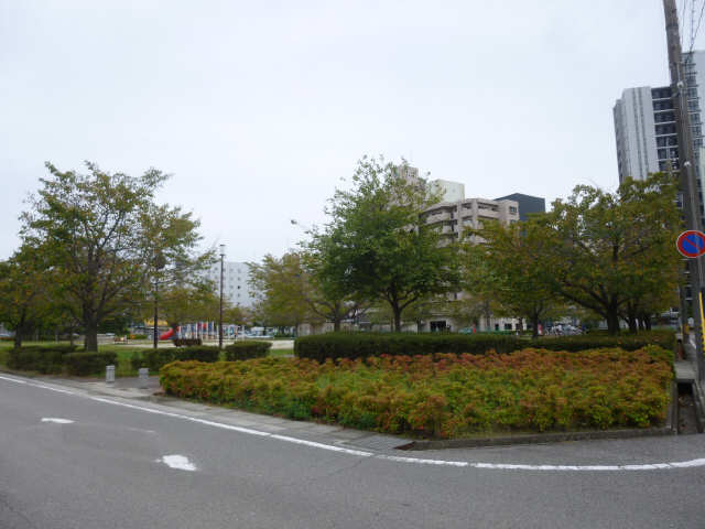 ＫＡＧＡＹＡＫＩ　ＳＱＵＡＲＥ 8階 長根公園