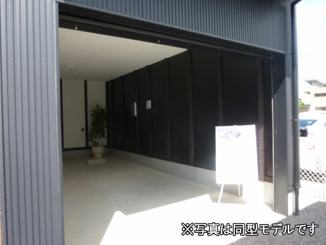 ガレージモデル