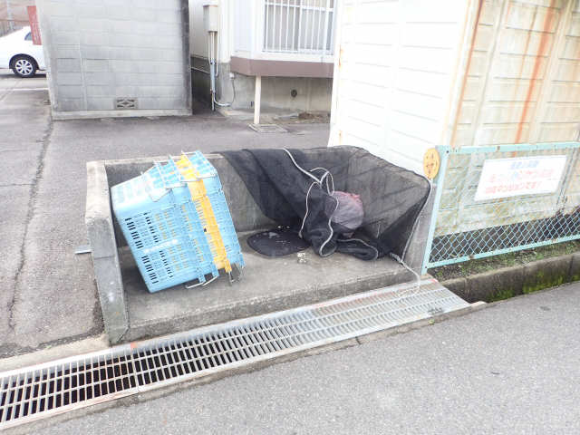 ゴミ捨て場