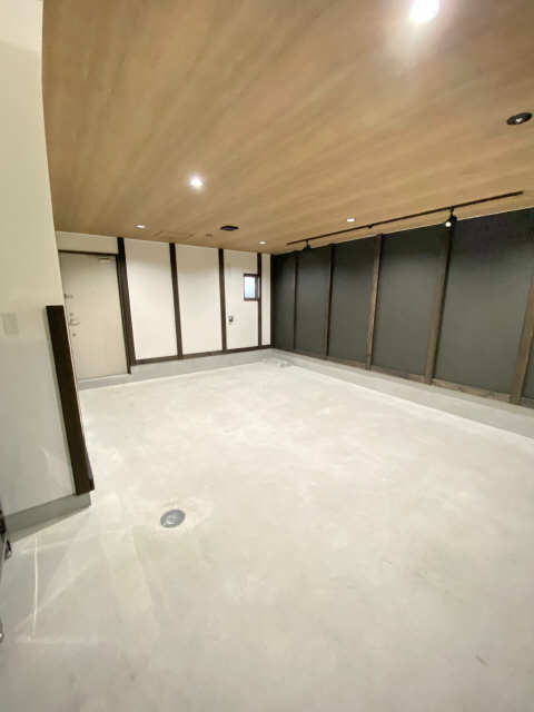 ガレージ内