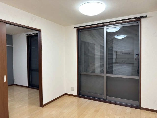 シャッター雨戸