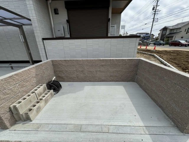 敷地内ゴミ捨て場