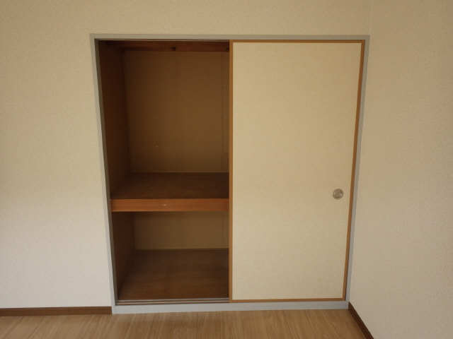 収納（東洋室）