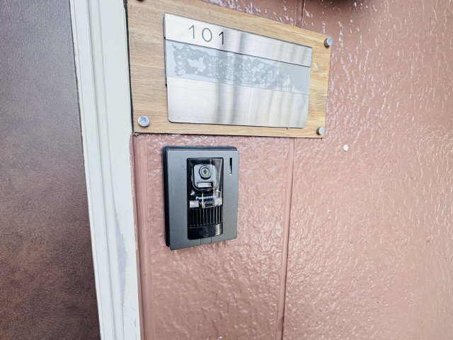 モニター付きインターホン