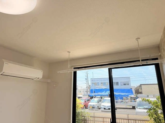 エアコンと室内物干し