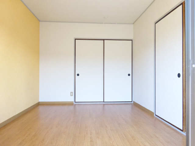 ファミール西前田　Ａ 2階 洋室