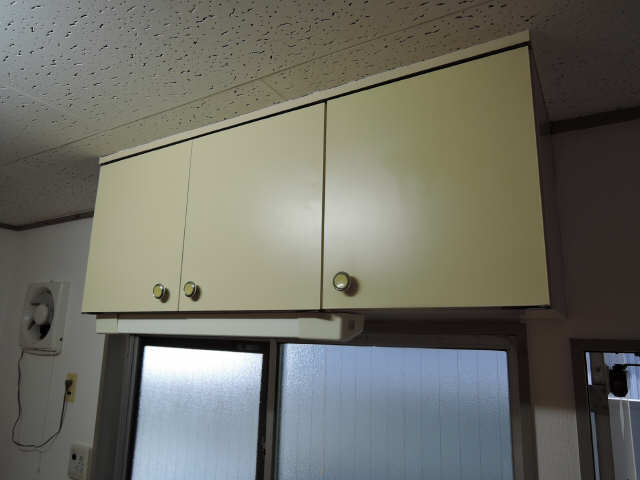 キッチン吊戸