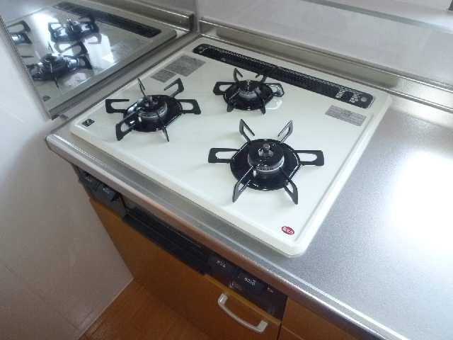 三口コンロ