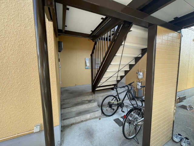 エントラ  ンス